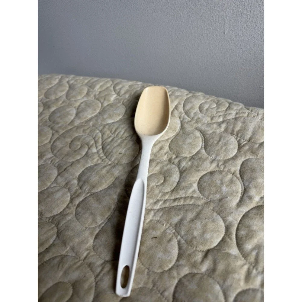 Foley Bone Color Plastic Spoon Kitchen Dipper Utensil Farmhouse VTG stained